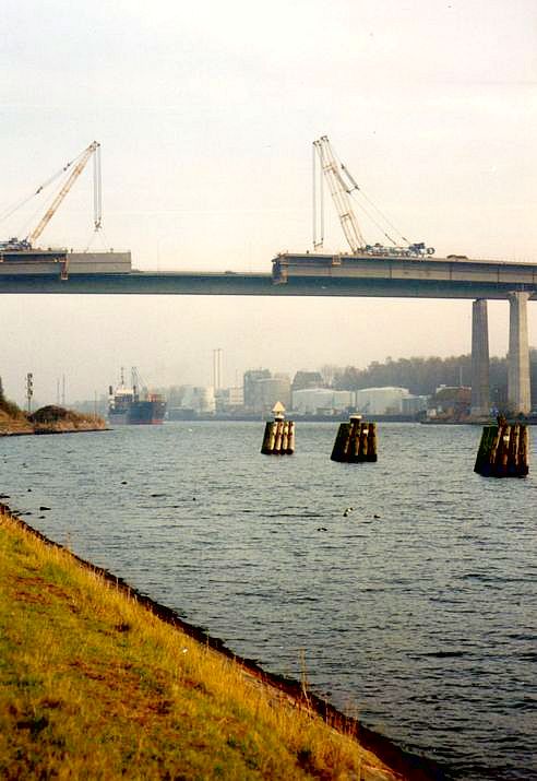Bau der neuen Prinz-Heinrich-Brücke